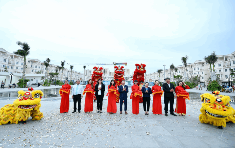 GRAND OPENING OF THE NEWEST HARMONY MUSICAL FOUNTAIN SQUARE IN HO CHI MINH CITY